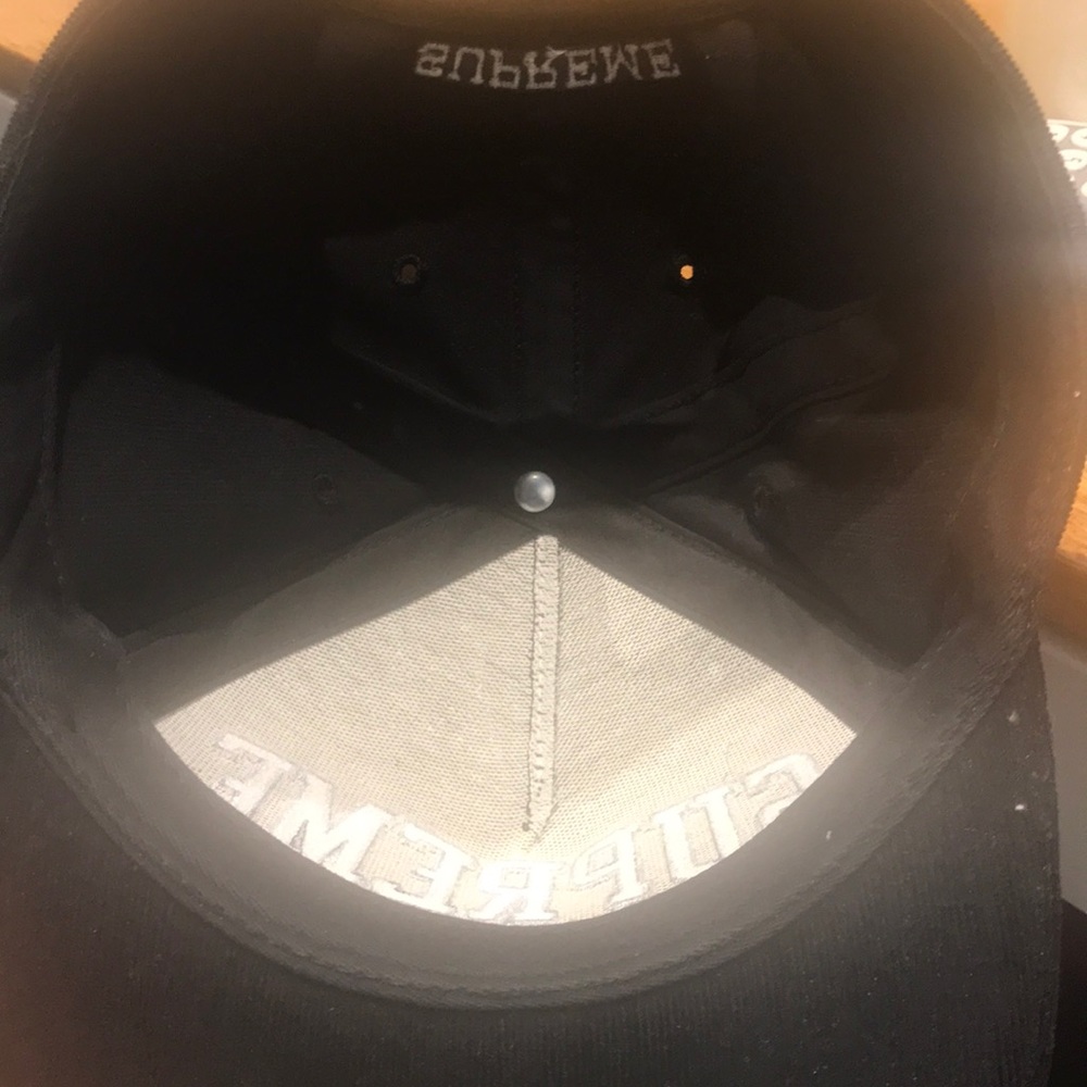 Supreme Hat - Picture 4 of 4